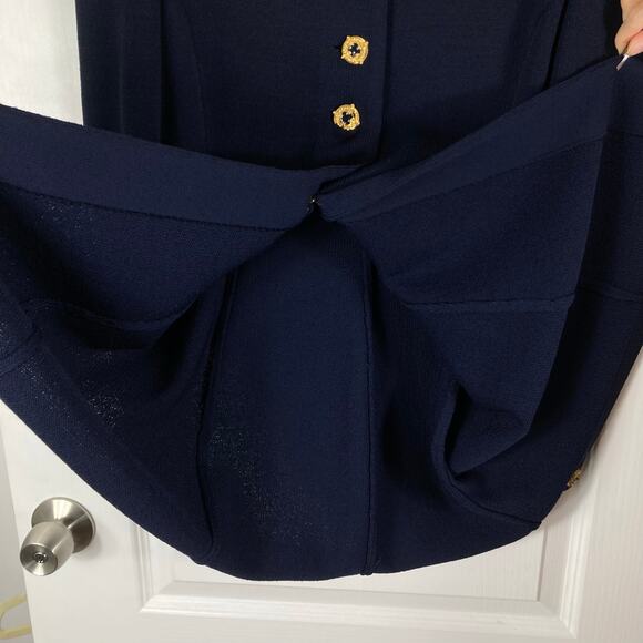 ST.JOHN Collection by Marie Grey Jacket Coat 10 Gold Crest Buttons Santana Knit - Picture 5 of 16